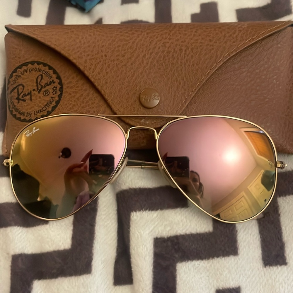 Ray ban